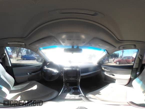 2016 Toyota Camry LE z VIN 4T1BD1FK2GU184688, wystawiony jako IAAI lot #42679622 z przebiegiem 256 875 mil mil oraz . Historia ofert i sprzedaży dostępna na DreamBid. Obrazek 18.