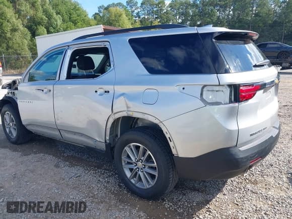 ✅ 2022 Chevrolet Traverse LT Cloth • VIN: 1GNEVGKW2NJ124507 • Lot: 43565965. Listed on IAAI with 137,893 mi. Free auction sales archive from the USA and detailed vehicle history report at DreamBid. Image 3.