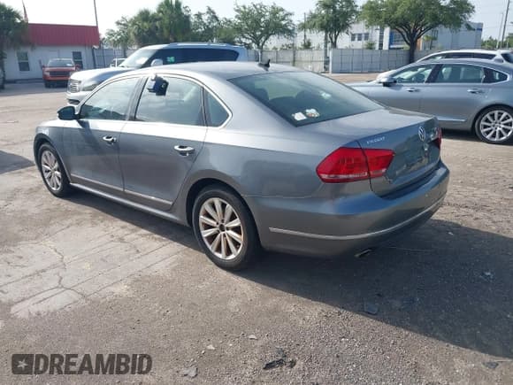 ✅ 2013 Volkswagen Passat SEL Premium • VIN: 1VWCP7A35DC013404 • Lot: 42452886. Listed on IAAI with Not provided. Free auction sales archive from the USA and detailed vehicle history report at DreamBid. Image 3.