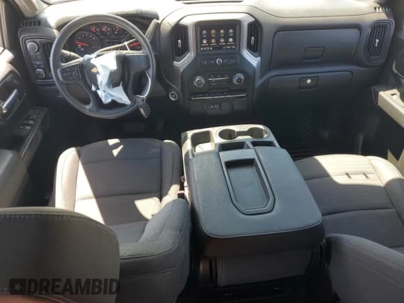 ✅ 2022 Chevrolet Silverado 1500 Custom • VIN: 1GCRDBEK9NZ642835 • Лот: 51767975. Опубликован ранее на Copart с пробегом 54 007 миль. Бесплатный доступ к архиву аукционных продаж из США и подробный отчёт об истории автомобиля на DreamBid. Изображение 8.