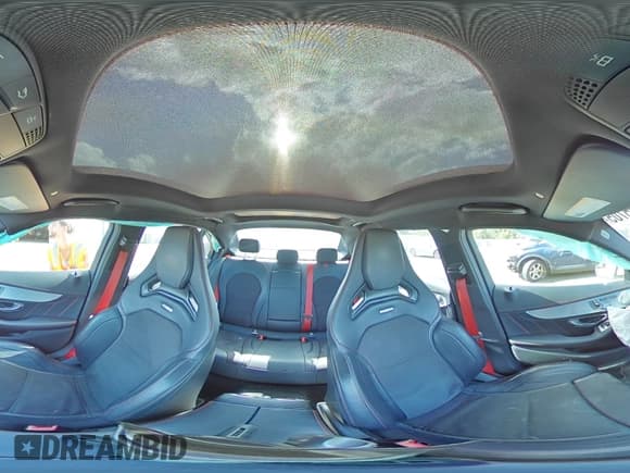 ✅ 2020 Mercedes-Benz C 43 AMG • VIN: 55SWF6EB5LU332137 • Lot: 70095705. Wystawiony na Copart z przebiegiem 117 660 mil. Bezpłatny archiwum sprzedaży aukcyjnych z USA i szczegółowy raport historii pojazdu na DreamBid. Zdjęcie 14.