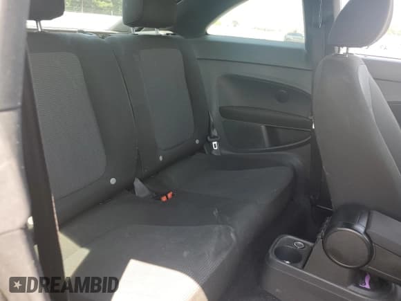 ✅ 2014 Volkswagen Beetle Entry • VIN: 3VWF17AT6EM642071 • Lot: 56452405. Listed on Copart with 139,395 mi. Free auction sales archive from the USA and detailed vehicle history report at DreamBid. Image 10.