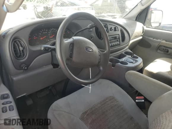 ✅ 2005 Ford Econoline Wagon XL • VIN: 1FBNE31S45HA58263 • Лот: 86313305. Опубликован ранее на Copart с пробегом Не указан. Бесплатный доступ к архиву аукционных продаж из США и подробный отчёт об истории автомобиля на DreamBid. Изображение 8.