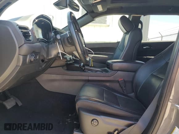 ✅ 2023 Dodge Durango GT • VIN: 1C4RDHDG1PC635786 • Lot: 57612485. Wystawiony na Copart z przebiegiem 62 319 mil. Bezpłatny archiwum sprzedaży aukcyjnych z USA i szczegółowy raport historii pojazdu na DreamBid. Zdjęcie 7.