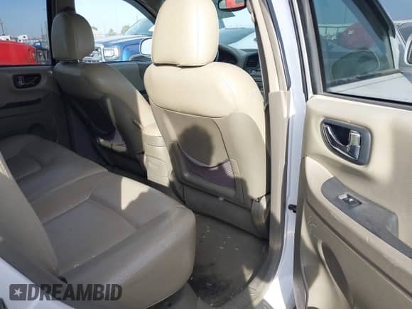 2006 Hyundai Santa Fe GLS с VIN KM8SC13E06U069300, выставлен на аукционе IAAI как лот 40831935 с пробегом 117 718 миль миль и . История ставок и продаж доступна на DreamBid. Изображение 8.