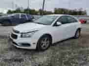 2015 Chevrolet Cruze LT z VIN 1G1PD5SB7F7177104, wystawiony jako Copart lot #87233885 z przebiegiem 75 819 mil mil oraz Szkoda całkowita • Salvage title. Historia ofert i sprzedaży dostępna na DreamBid. Obrazek 1.