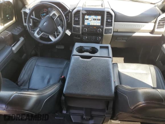 ✅ 2018 Ford F-250 XL • VIN: 1FT7W2BT7JEC09367 • Lot: 54577955. Listed on Copart with 135,216 mi. Free auction sales archive from the USA and detailed vehicle history report at DreamBid. Image 8.