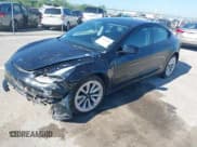✅ 2023 Tesla Model 3 • VIN: 5YJ3E1EA4PF451787 • Lot: 42184568. Wystawiony na IAAI z przebiegiem 46 301 mil. Bezpłatny archiwum sprzedaży aukcyjnych z USA i szczegółowy raport historii pojazdu na DreamBid. Zdjęcie 17.