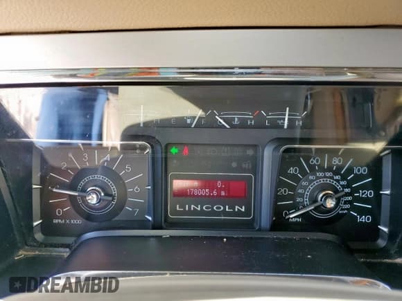 ✅ 2007 Lincoln Navigator • VIN: 5LMFU27517LJ16885 • Lot: 61952755. Wystawiony na Copart z przebiegiem 178 005 mil. Bezpłatny archiwum sprzedaży aukcyjnych z USA i szczegółowy raport historii pojazdu na DreamBid. Zdjęcie 9.