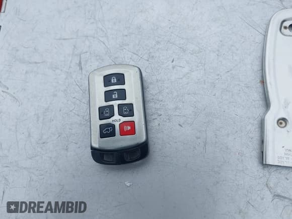 ✅ 2012 Toyota Sienna XLE • VIN: 5TDDK3DC2CS043855 • Lot: 42189680. Listed on IAAI with 195,788 mi. Free auction sales archive from the USA and detailed vehicle history report at DreamBid. Image 11.