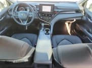 ✅ 2024 Toyota Camry LE • VIN: 4T1R11AK9RU252888 • Лот: 82572425. Опубликован ранее на Copart с пробегом 65 119 миль. Бесплатный доступ к архиву аукционных продаж из США и подробный отчёт об истории автомобиля на DreamBid. Изображение 8.