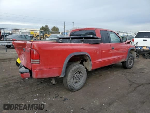 ✅ 1998 Dodge Dakota SLT • VIN: 1B7GG22Y5WS699664 • Lot: 84112654. Wystawiony na Copart z przebiegiem 268 517 mil. Bezpłatny archiwum sprzedaży aukcyjnych z USA i szczegółowy raport historii pojazdu na DreamBid. Zdjęcie 3.
