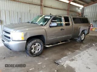 ✅ 2009 Chevrolet Silverado 1500 LT • VIN: 1GCEK29J69E139654 • Лот: 67663355. Опубликован ранее на Copart с пробегом 185 493 миль. Бесплатный доступ к архиву аукционных продаж из США и подробный отчёт об истории автомобиля на DreamBid. Изображение 1.