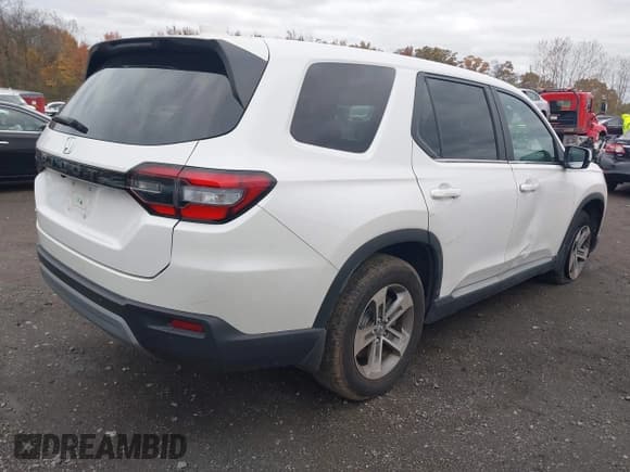 ✅ 2023 Honda Pilot EX-L • VIN: 5FNYG1H51PB012156 • Лот: 43568539. Опубликован ранее на IAAI с пробегом 24 668 миль. Бесплатный доступ к архиву аукционных продаж из США и подробный отчёт об истории автомобиля на DreamBid. Изображение 4.
