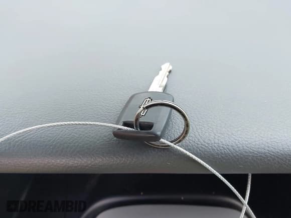 ✅ 2006 Lincoln Navigator Luxury • VIN: 5LMFU28556LJ28101 • Lot: 43888709. Listed on IAAI with 126,603 mi. Free auction sales archive from the USA and detailed vehicle history report at DreamBid. Image 11.