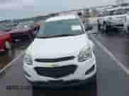 2017 Chevrolet Equinox LS z VIN 2GNALBEK0H1532261, wystawiony jako IAAI lot #43325524 z przebiegiem 90 274 mil mil oraz . Historia ofert i sprzedaży dostępna na DreamBid. Obrazek 12.