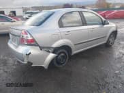 ✅ 2010 Chevrolet Aveo 1LT • VIN: KL1TD5DE1AB071936 • Lot: 43589863. Wystawiony na IAAI z przebiegiem Nie podano. Bezpłatny archiwum sprzedaży aukcyjnych z USA i szczegółowy raport historii pojazdu na DreamBid. Zdjęcie 4.