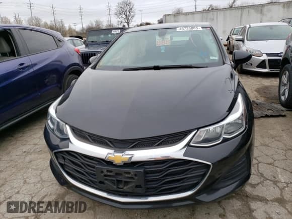 ✅ 2019 Chevrolet Cruze LS • VIN: 1G1BC5SM5K7141419 • Lot: 45733063. Listed on Copart with 107,706 mi. Free auction sales archive from the USA and detailed vehicle history report at DreamBid. Image 5.