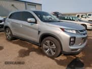 ✅ 2023 Mitsubishi Outlander ES • VIN: JA4ARUAUXPU012964 • Lot: 64581805. Wystawiony na Copart z przebiegiem 17 637 mil. Bezpłatny archiwum sprzedaży aukcyjnych z USA i szczegółowy raport historii pojazdu na DreamBid. Zdjęcie 4.