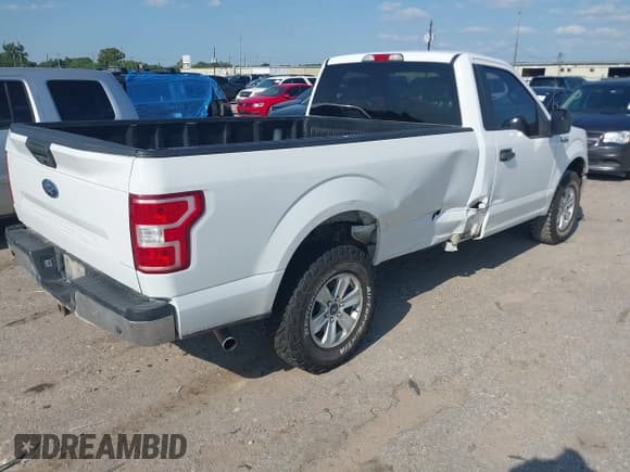 ✅ 2018 Ford F-150 XL • VIN: 1FTMF1CB5JKC62492 • Lot: 43208531. Listed on IAAI with 217,266 mi. Free auction sales archive from the USA and detailed vehicle history report at DreamBid. Image 4.