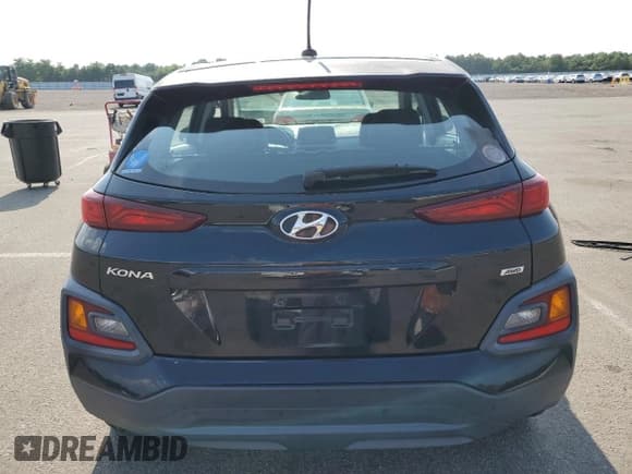 ✅ 2018 Hyundai Kona SE • VIN: KM8K1CAA5JU114709 • Лот: 66185664. Опубликован ранее на Copart с пробегом 57 817 миль. Бесплатный доступ к архиву аукционных продаж из США и подробный отчёт об истории автомобиля на DreamBid. Изображение 6.