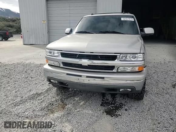 ✅ 2004 Chevrolet Suburban LT • VIN: 1GNEC16T44R312125 • Лот: 52427875. Опубликован ранее на Copart с пробегом 188 143 миль. Бесплатный доступ к архиву аукционных продаж из США и подробный отчёт об истории автомобиля на DreamBid. Изображение 11.