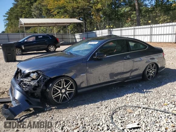 ✅ 2013 Mercedes-Benz C 250 • VIN: WDDGJ4HB8DF954934 • Lot: 89672385. Listed on Copart with 90,867 mi. Free auction sales archive from the USA and detailed vehicle history report at DreamBid. Image 1.