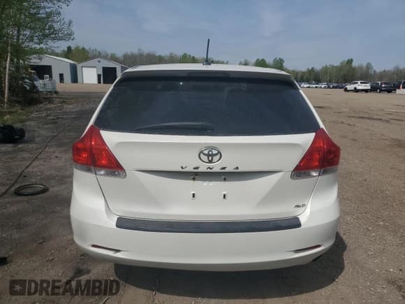 ✅ 2010 Toyota Venza • VIN: 4T3BA3BB6AU012768 • Lot: 56557905. Wystawiony na Copart z przebiegiem 263 116 mil. Bezpłatny archiwum sprzedaży aukcyjnych z USA i szczegółowy raport historii pojazdu na DreamBid. Zdjęcie 6.