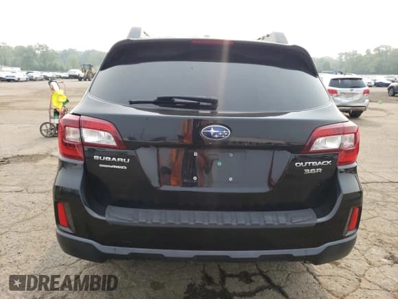 ✅ 2015 Subaru Outback Limited • VIN: 4S4BSENC8F3326621 • Lot: 67738215. Listed on Copart with 87,818 mi. Free auction sales archive from the USA and detailed vehicle history report at DreamBid. Image 6.