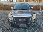 ✅ 2010 GMC Terrain SLE-1 • VIN: 2CTALBEWXA6327071 • Lot: 93910405. Wystawiony na Copart z przebiegiem 185 550 mil. Bezpłatny archiwum sprzedaży aukcyjnych z USA i szczegółowy raport historii pojazdu na DreamBid. Zdjęcie 5.