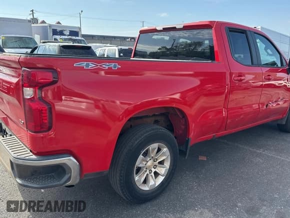 ✅ 2020 Chevrolet Silverado 1500 LT • VIN: 1GCRYDED3LZ231364 • Lot: 80068064. Wystawiony na Copart z przebiegiem 86 214 mil. Bezpłatny archiwum sprzedaży aukcyjnych z USA i szczegółowy raport historii pojazdu na DreamBid. Zdjęcie 4.