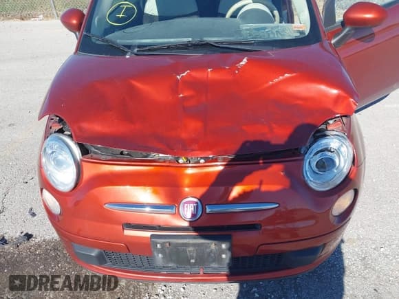 ✅ 2012 FIAT 500 Pop • VIN: 3C3CFFAR4CT347869 • Lot: 43501696. Wystawiony na IAAI z przebiegiem 71 231 mil. Bezpłatny archiwum sprzedaży aukcyjnych z USA i szczegółowy raport historii pojazdu na DreamBid. Zdjęcie 6.