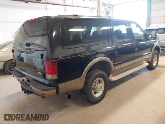 ✅ 2005 Ford Excursion Eddie Bauer • VIN: 1FMSU45P65ED45579 • Lot: 41418598. Listed on IAAI with 154,660 mi. Free auction sales archive from the USA and detailed vehicle history report at DreamBid. Image 4.