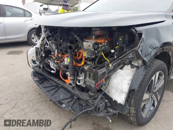 ✅ 2024 Kia Sorento SX Prestige • VIN: KNDRKDLGXR5247947 • Lot: 42477877. Wystawiony na IAAI z przebiegiem 39 120 mil. Bezpłatny archiwum sprzedaży aukcyjnych z USA i szczegółowy raport historii pojazdu na DreamBid. Zdjęcie 6.