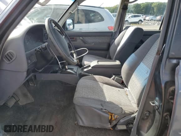 ✅ 1991 Toyota Land Cruiser • VIN: JT3FJ80W2M0016074 • Лот: 71046325. Опубликован ранее на Copart с пробегом 199 452 миль. Бесплатный доступ к архиву аукционных продаж из США и подробный отчёт об истории автомобиля на DreamBid. Изображение 7.