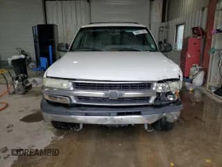 ✅ 2001 Chevrolet Suburban LS • VIN: 3GNEC16T41G127147 • Лот: 56017935. Опубликован ранее на Copart с пробегом Не указан. Бесплатный доступ к архиву аукционных продаж из США и подробный отчёт об истории автомобиля на DreamBid. Изображение 5.