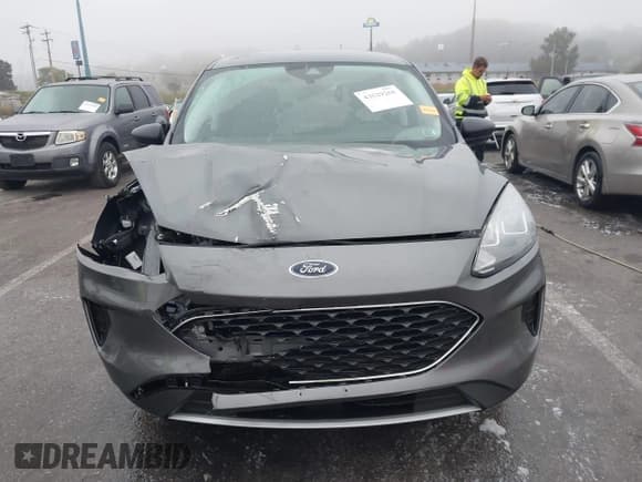 ✅ 2022 Ford Escape SE • VIN: 1FMCU0G69NUB33945 • Лот: 43529268. Опубликован ранее на IAAI с пробегом 17 082 миль. Бесплатный доступ к архиву аукционных продаж из США и подробный отчёт об истории автомобиля на DreamBid. Изображение 13.