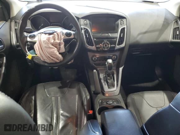 ✅ 2014 Ford Focus Titanium • VIN: 1FADP3N29EL445891 • Lot: 80252075. Listed on Copart with 146,362 mi. Free auction sales archive from the USA and detailed vehicle history report at DreamBid. Image 8.