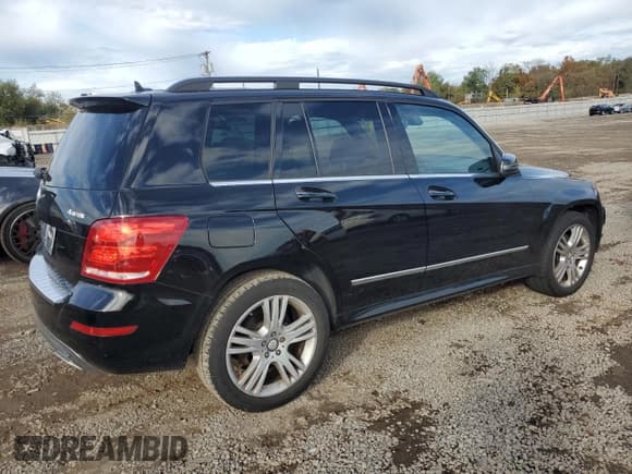 ✅ 2015 Mercedes-Benz GLK 350 • VIN: WDCGG8JB6FG438282 • Лот: 84364245. Опубликован ранее на Copart с пробегом 66 757 миль. Бесплатный доступ к архиву аукционных продаж из США и подробный отчёт об истории автомобиля на DreamBid. Изображение 3.