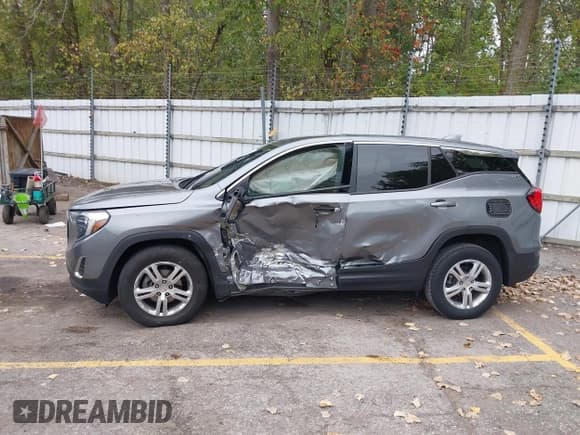 ✅ 2020 GMC Terrain SLE • VIN: 3GKALTEV0LL155614 • Lot: 43432029. Wystawiony na IAAI z przebiegiem Nie podano. Bezpłatny archiwum sprzedaży aukcyjnych z USA i szczegółowy raport historii pojazdu na DreamBid. Zdjęcie 14.