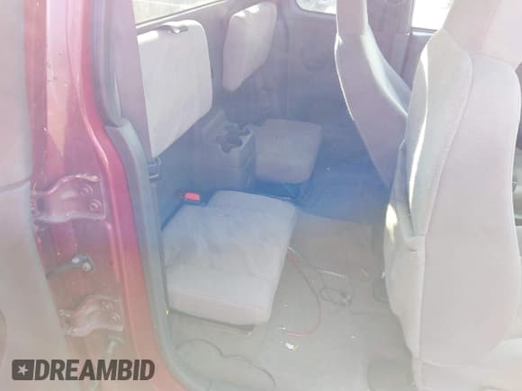 ✅ 2004 Chevrolet Colorado LS Z71 • VIN: 1GCDT196348221427 • Lot: 41546971. Listed on IAAI with 114,467 mi. Free auction sales archive from the USA and detailed vehicle history report at DreamBid. Image 8.