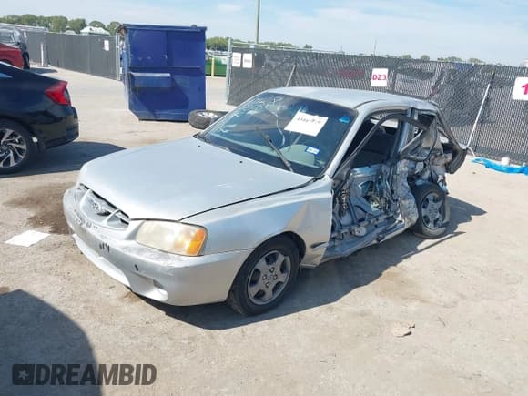 ✅ 2002 Hyundai Accent GS • VIN: KMHCG35C32U179011 • Lot: 43468979. Wystawiony na IAAI z przebiegiem 244 903 mil. Bezpłatny archiwum sprzedaży aukcyjnych z USA i szczegółowy raport historii pojazdu na DreamBid. Zdjęcie 2.