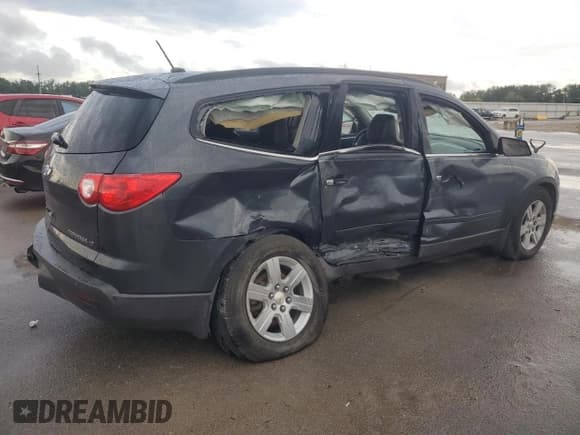 ✅ 2011 Chevrolet Traverse 2LT • VIN: 1GNKVJED6BJ136178 • Lot: 69265194. Wystawiony na Copart z przebiegiem 180 633 mil. Bezpłatny archiwum sprzedaży aukcyjnych z USA i szczegółowy raport historii pojazdu na DreamBid. Zdjęcie 3.