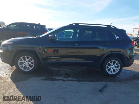 ✅ 2016 Jeep Cherokee Sport • VIN: 1C4PJLAB7GW293643 • Лот: 43613438. Опубликован ранее на IAAI с пробегом 88 844 миль. Бесплатный доступ к архиву аукционных продаж из США и подробный отчёт об истории автомобиля на DreamBid. Изображение 14.