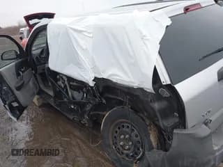 ✅ 2005 Saturn VUE • VIN: 5GZCZ33D95S830599 • Lot: 41477490. Wystawiony na IAAI z przebiegiem Nie podano. Bezpłatny archiwum sprzedaży aukcyjnych z USA i szczegółowy raport historii pojazdu na DreamBid. Zdjęcie 6.