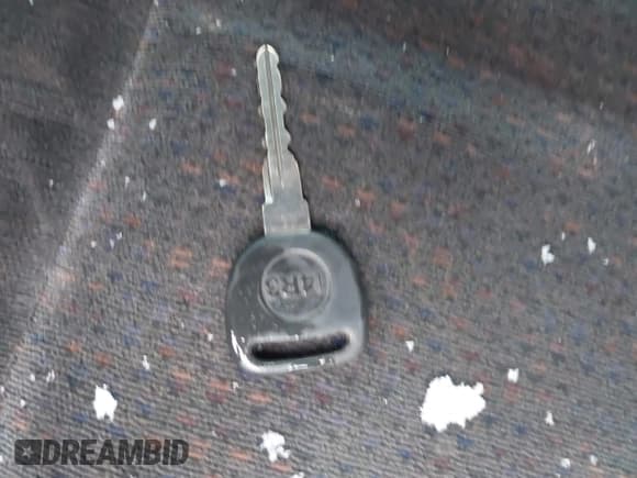 ✅ 2002 Chevrolet Silverado 2500HD LS • VIN: 1GCHK24U42E128110 • Lot: 43836246. Wystawiony na IAAI z przebiegiem Nie podano. Bezpłatny archiwum sprzedaży aukcyjnych z USA i szczegółowy raport historii pojazdu na DreamBid. Zdjęcie 11.