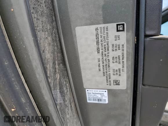 2016 Chevrolet Corvette Z51 1LT z VIN 1G1YG2D76G5118254, wystawiony jako Copart lot #64241495 z przebiegiem Nie podano mil oraz Szkoda całkowita • Salvage title. Historia ofert i sprzedaży dostępna na DreamBid. Obrazek 12.