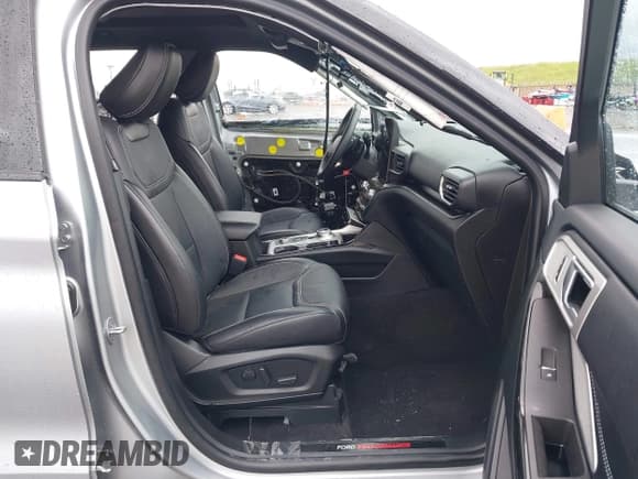 ✅ 2023 Ford Explorer ST • VIN: 1FM5K8GC4PGB71717 • Lot: 41778343. Wystawiony na IAAI z przebiegiem 17 502 mil. Bezpłatny archiwum sprzedaży aukcyjnych z USA i szczegółowy raport historii pojazdu na DreamBid. Zdjęcie 5.