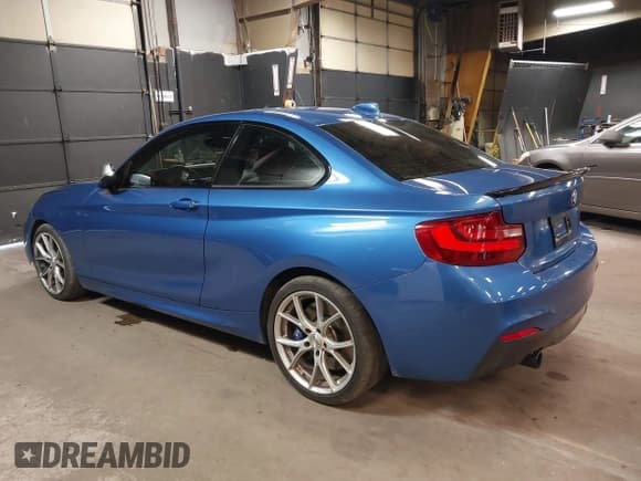 ✅ 2016 BMW 2 Series M235i • VIN: WBA1J7C58GV360712 • Лот: 41975610. Опубликован ранее на IAAI с пробегом 18 258 миль. Бесплатный доступ к архиву аукционных продаж из США и подробный отчёт об истории автомобиля на DreamBid. Изображение 3.