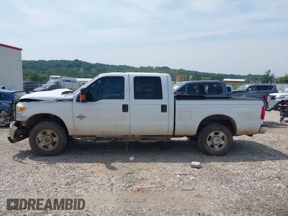 ✅ 2015 Ford F-250 Lariat • VIN: 1FT7W2BT9FEC62773 • Lot: 42474168. Listed on IAAI with 206,352 mi. Free auction sales archive from the USA and detailed vehicle history report at DreamBid. Image 14.